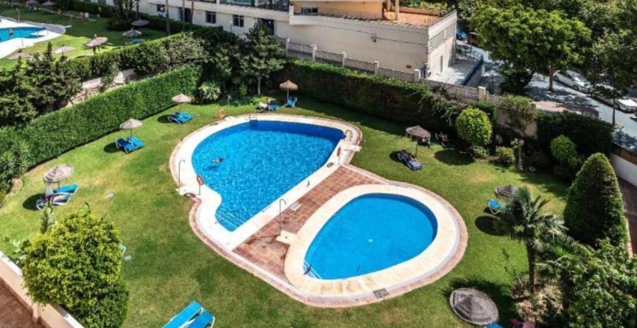 Marbella Edificio Puerto Azul公寓 外观 照片